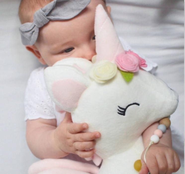 Einhorn personalisiert mit Name Kuscheltier Mädchen Stofftier Geschenk Geburt Baby Plüschtier - CreativMade 