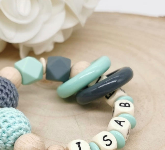 Greifling Baby personalisiert mit Namen Beißring Mintgrün Geschenk Geburt Greifring - CreativMade