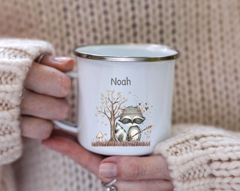 Personalisierte Tasse Waschbär Waldtiere Kindertasse mit Name Mädchen oder Junge Emaille Keramik Namenstasse - CreativMade