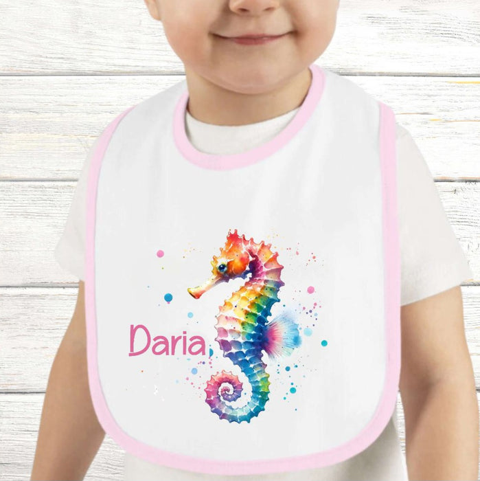 Personalisiertes Baby Lätzchen Seepferdchen aus Frottee mit Klettverschluss Sabberlatz mit Namen Mädchen - CreativMade