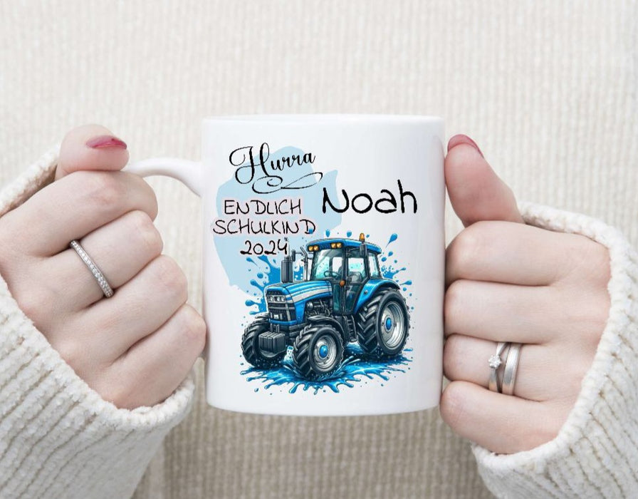 Schulkind Tasse Traktor mit Name personalisiert Junge Einschulung endlich Schulkind Schulanfang Keramik oder Emaille - CreativMade 