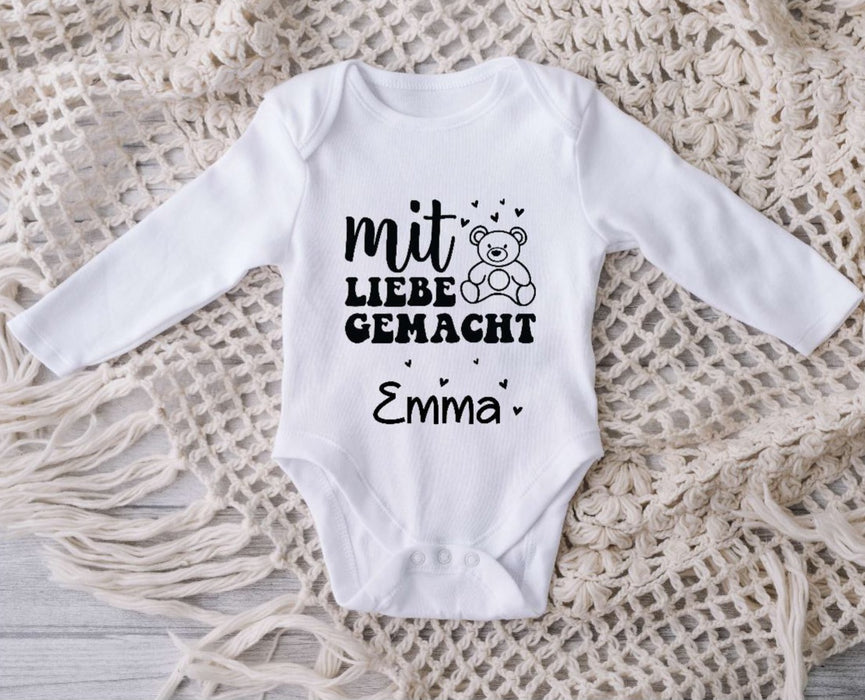 Babybody personalisiert Baby Body mit Name Spruch mit Liebe gemacht Baumwolle Strampler Baby - CreativMade 