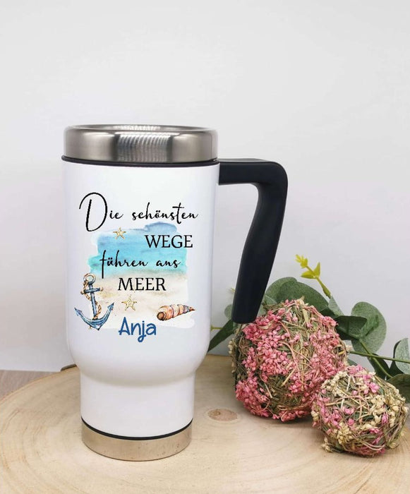 Thermobecher personalisiert Maritim Meer Cup Becher mit Namen Edelstahl mit Griff Geschenk Kaffeebecher Auto Reisebecher isoliert