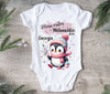 Mein erstes Weihnachten Baby Outfit Body Pinguin Mädchen Babybody Langarm oder Kurzarm - CreativMade 